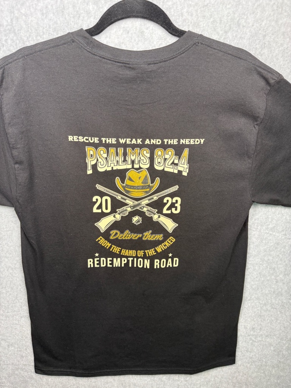 Hanes Black Short Sleeve Graphic T-Shirt Faith Western Cowboy SZ M Psalms 82:4